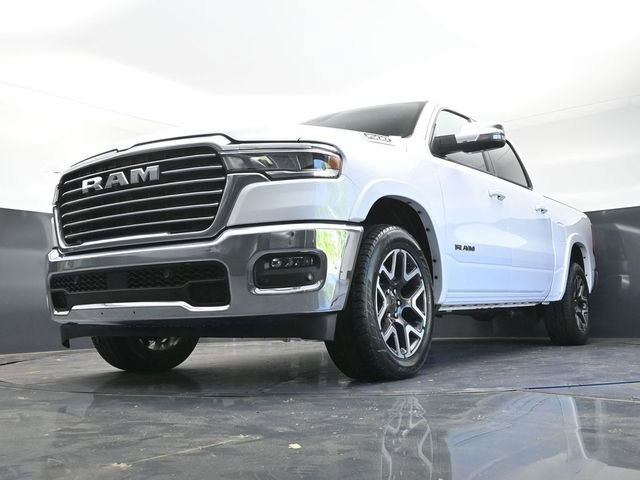 Used 2025 RAM 1500 Laramie AWD/4WD image 33