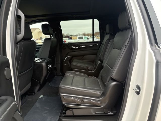 Used 2022 GMC Yukon XL Denali image 37
