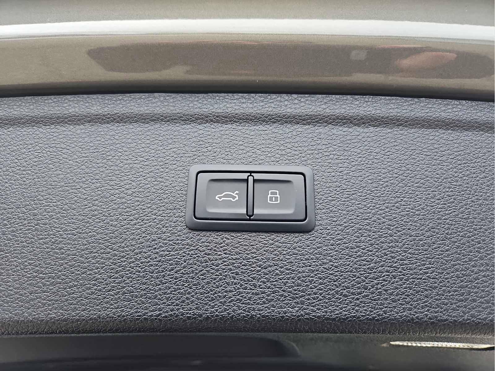 Used 2023 Audi Q5 2.0T Premium Plus w/ Premium Plus Package image 37