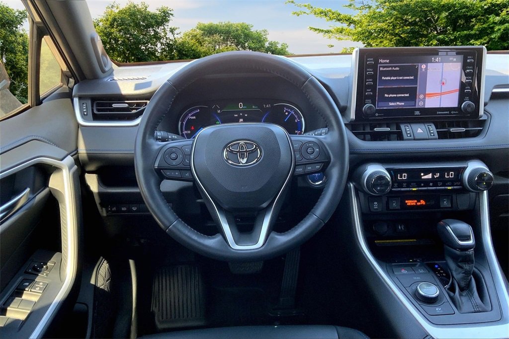 Used 2019 Toyota RAV4 XSE image 8