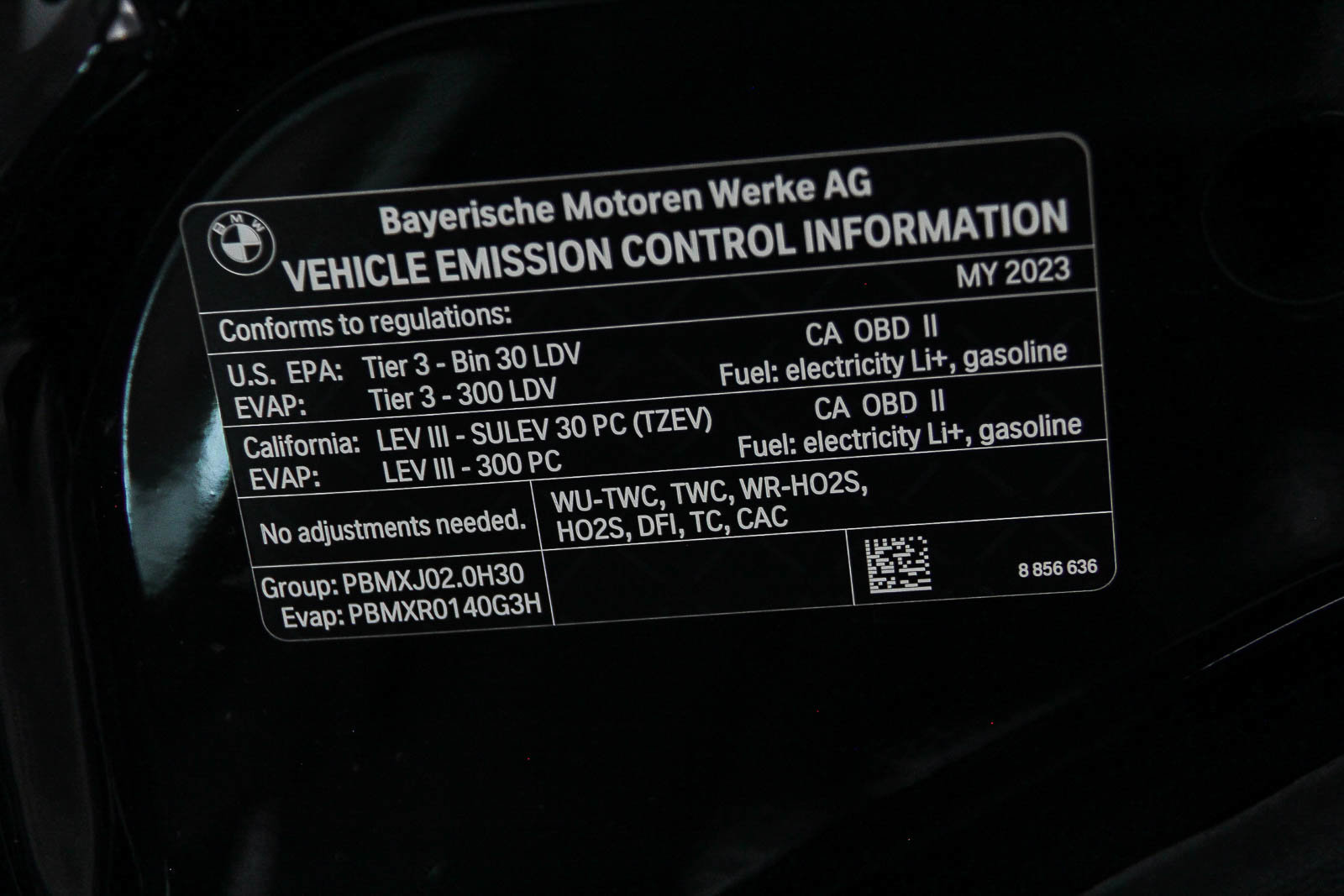Certified 2023 BMW 530e w/ Premium Package RWD image 28