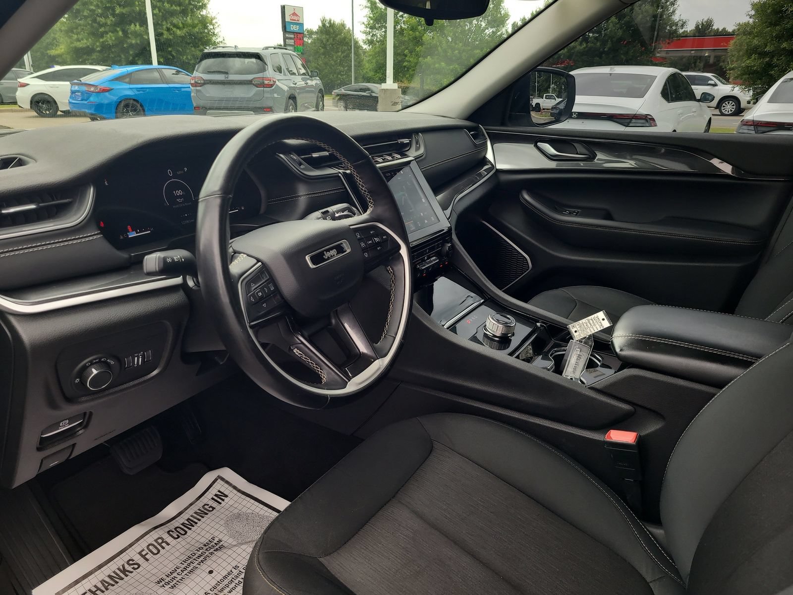 Used 2022 Jeep Grand Cherokee L Laredo w/ Luxury Tech Group I AWD/4WD image 10