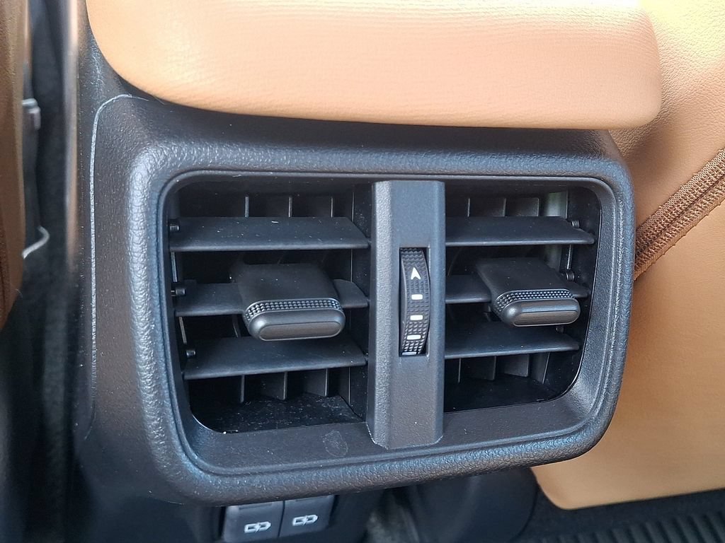 Used 2024 Lexus UX 250h AWD w/ Premium Package image 12