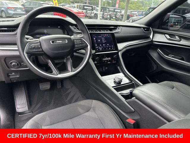 Used 2024 Jeep Grand Cherokee L Laredo AWD/4WD image 21