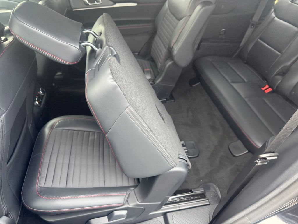 New 2026 Ford Explorer ST-Line AWD/4WD image 39