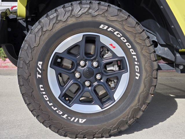 Used 2022 Jeep Wrangler Unlimited Rubicon w/ LED Lighting Group image 11