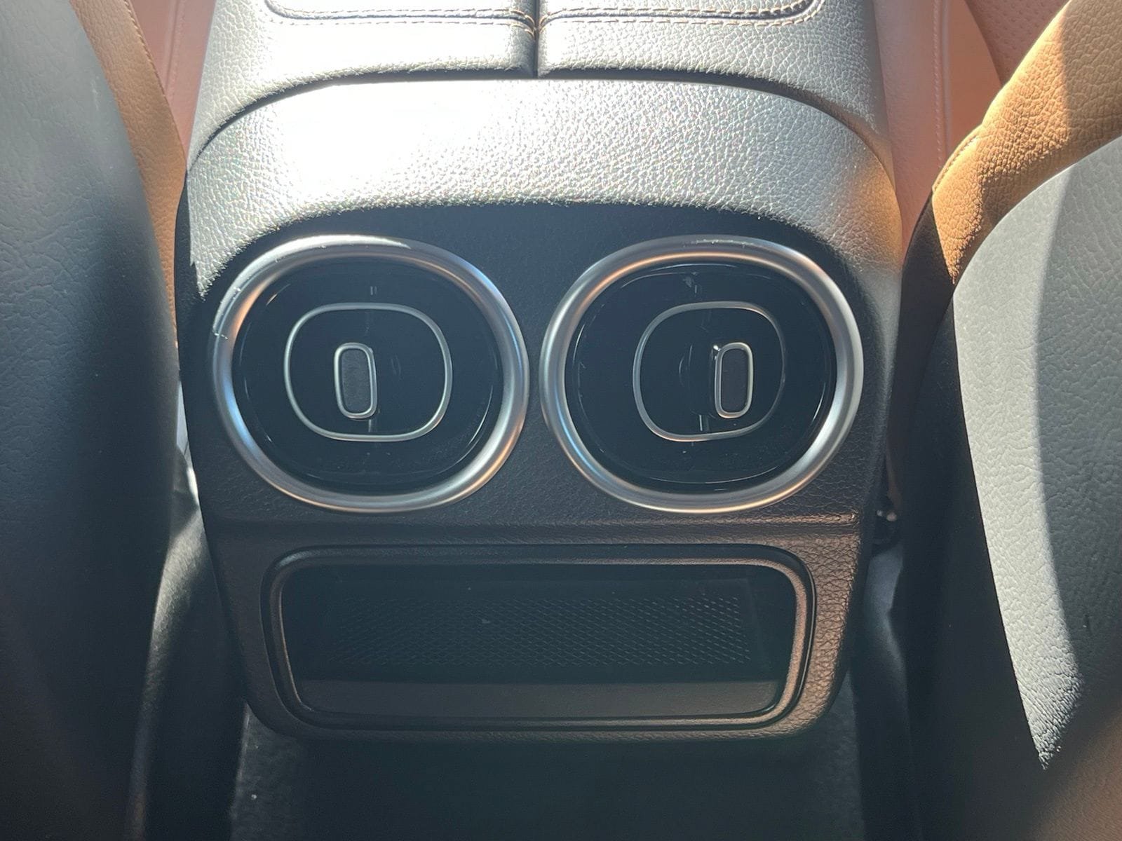 Used 2025 Mercedes-Benz CLE 300 4MATIC Coupe w/ AMG Line image 19