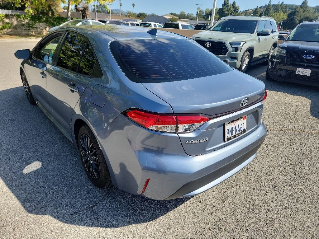 Used 2021 Toyota Corolla LE w/ Carpet Mat Package (TMS) FWD image 3