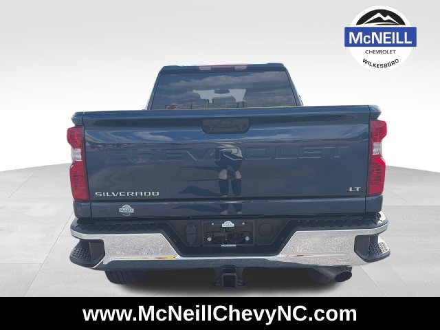 Used 2022 Chevrolet Silverado 2500 LT w/ Convenience Package AWD/4WD image 7