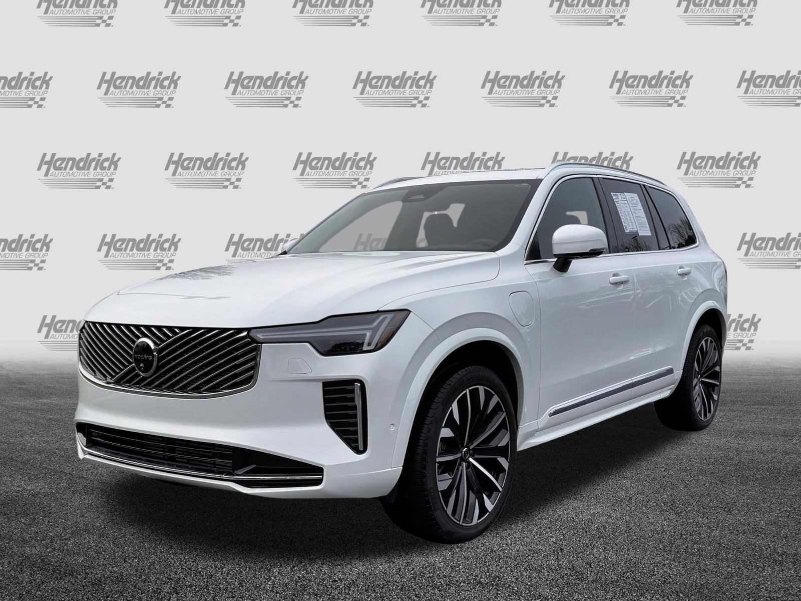 Used 2025 Volvo XC90 T8 Ultra image 5