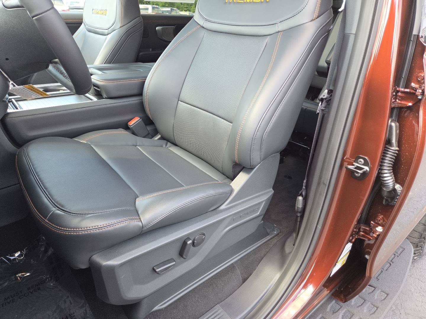 New 2027 Ford Expedition Tremor w/ Driver's Package AWD/4WD image 28