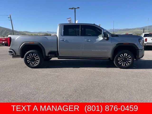 Used 2024 GMC Sierra 3500 Denali Ultimate AWD/4WD image 2