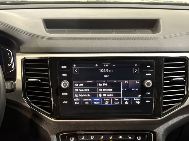Used 2022 Volkswagen Atlas Cross Sport SE FWD image 32