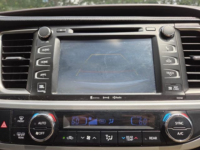 Used 2016 Toyota Highlander Limited AWD/4WD image 33