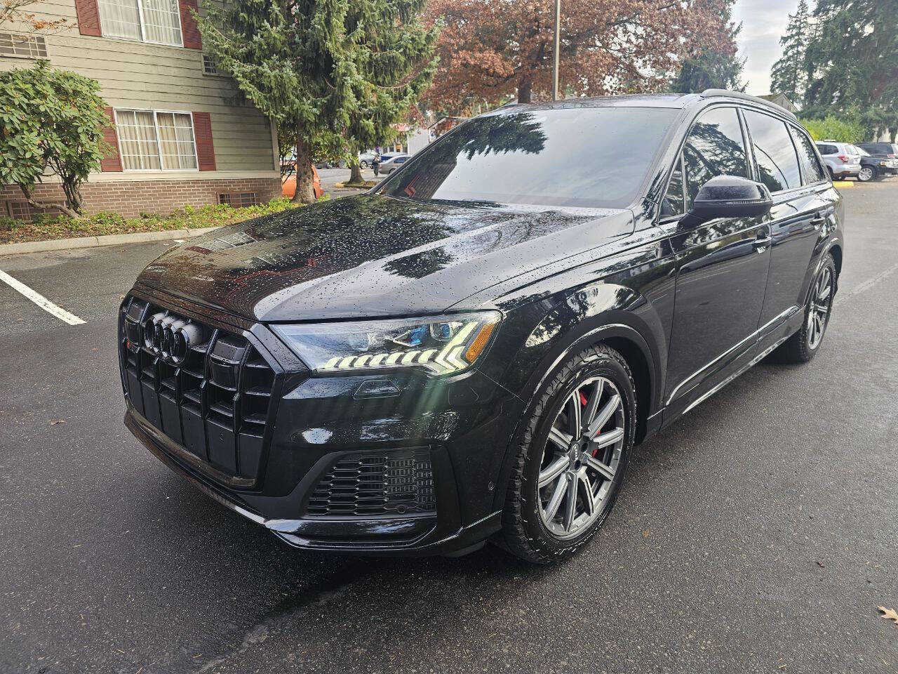 Used 2020 Audi SQ7 Prestige w/ S Sport Package image 3