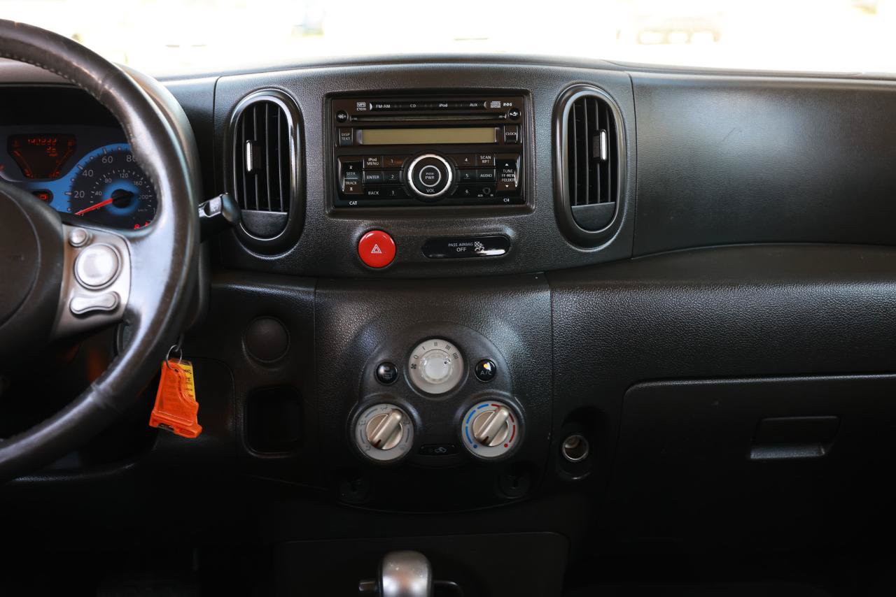 Used 2011 Nissan Cube 1.8 S w/ Interior Designer Pkg FWD image 32