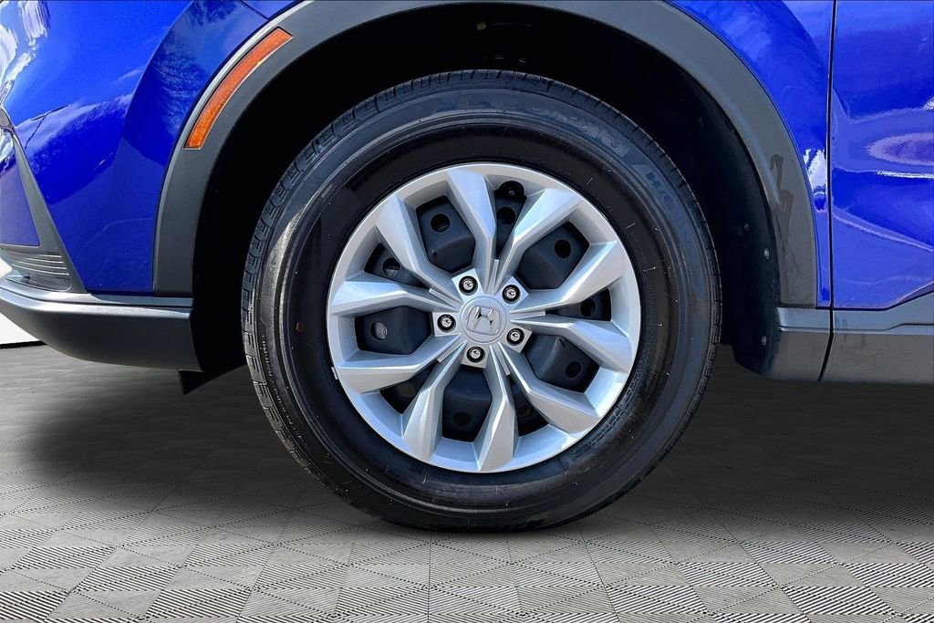 Used 2025 Honda CR-V LX image 23