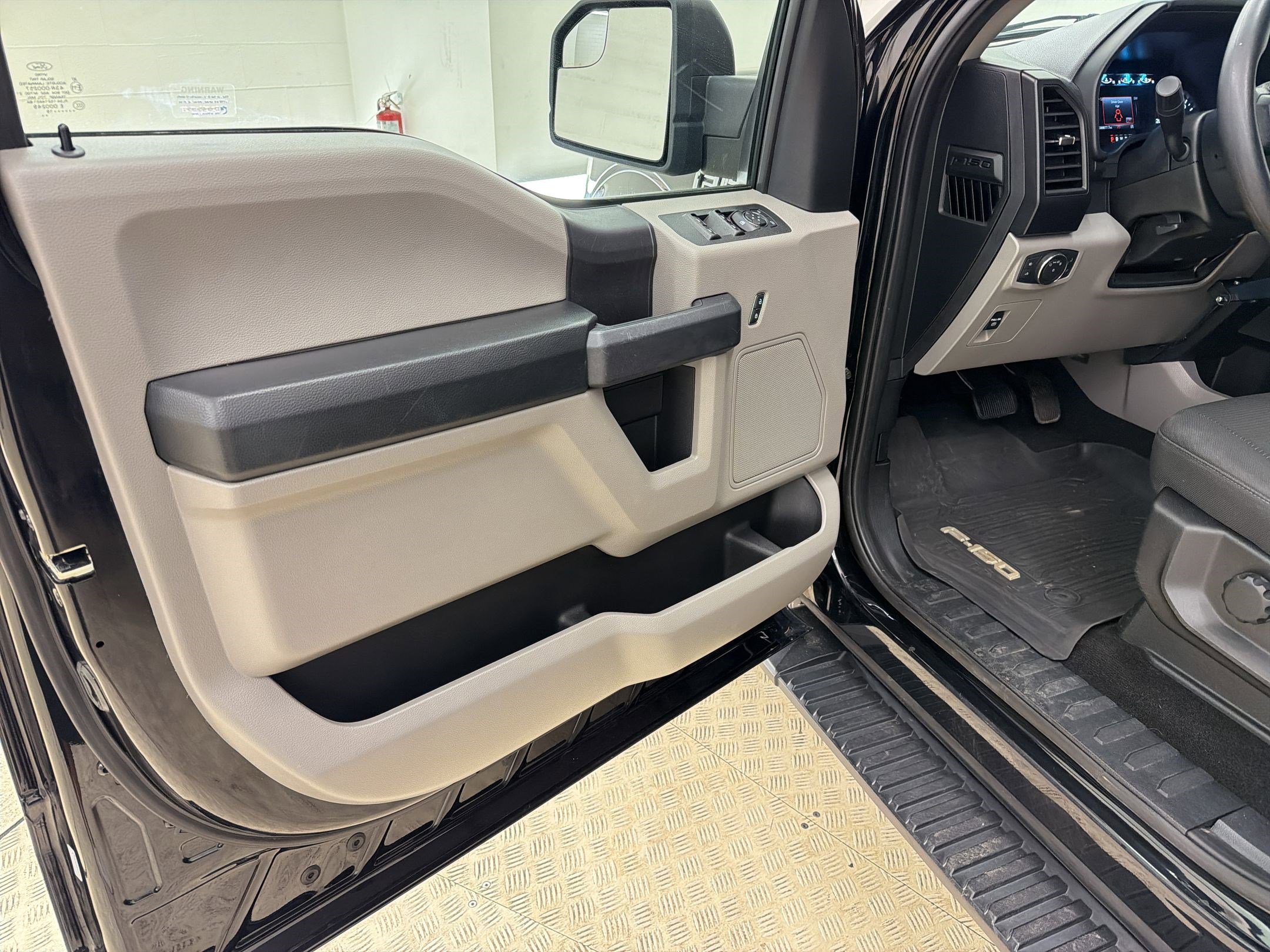 Used 2019 Ford F150 XL w/ Equipment Group 101A Mid image 5