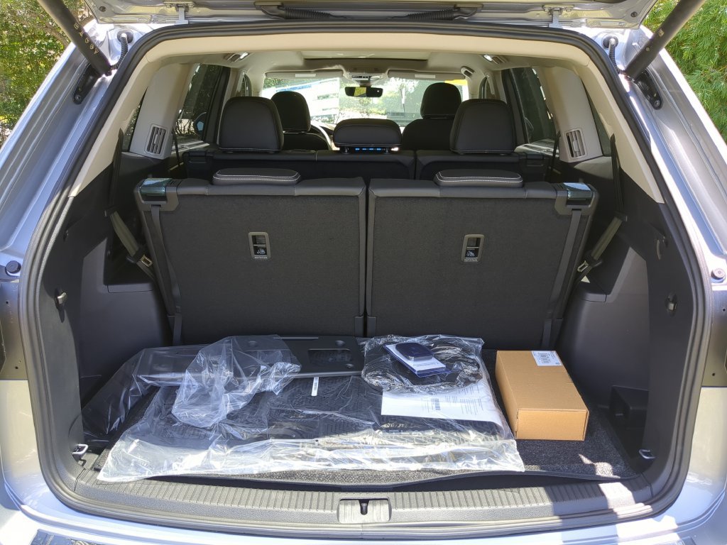New 2026 Volkswagen Atlas SE FWD image 8