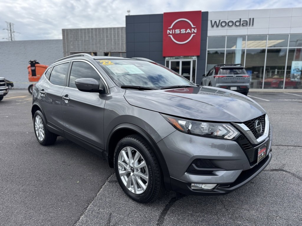 Used 2022 Nissan Rogue Sport SV image 1