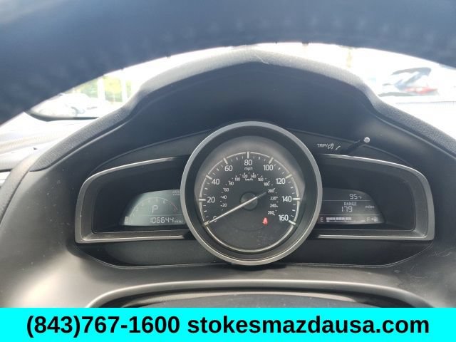 Used 2017 MAZDA MAZDA3 Touring FWD image 2