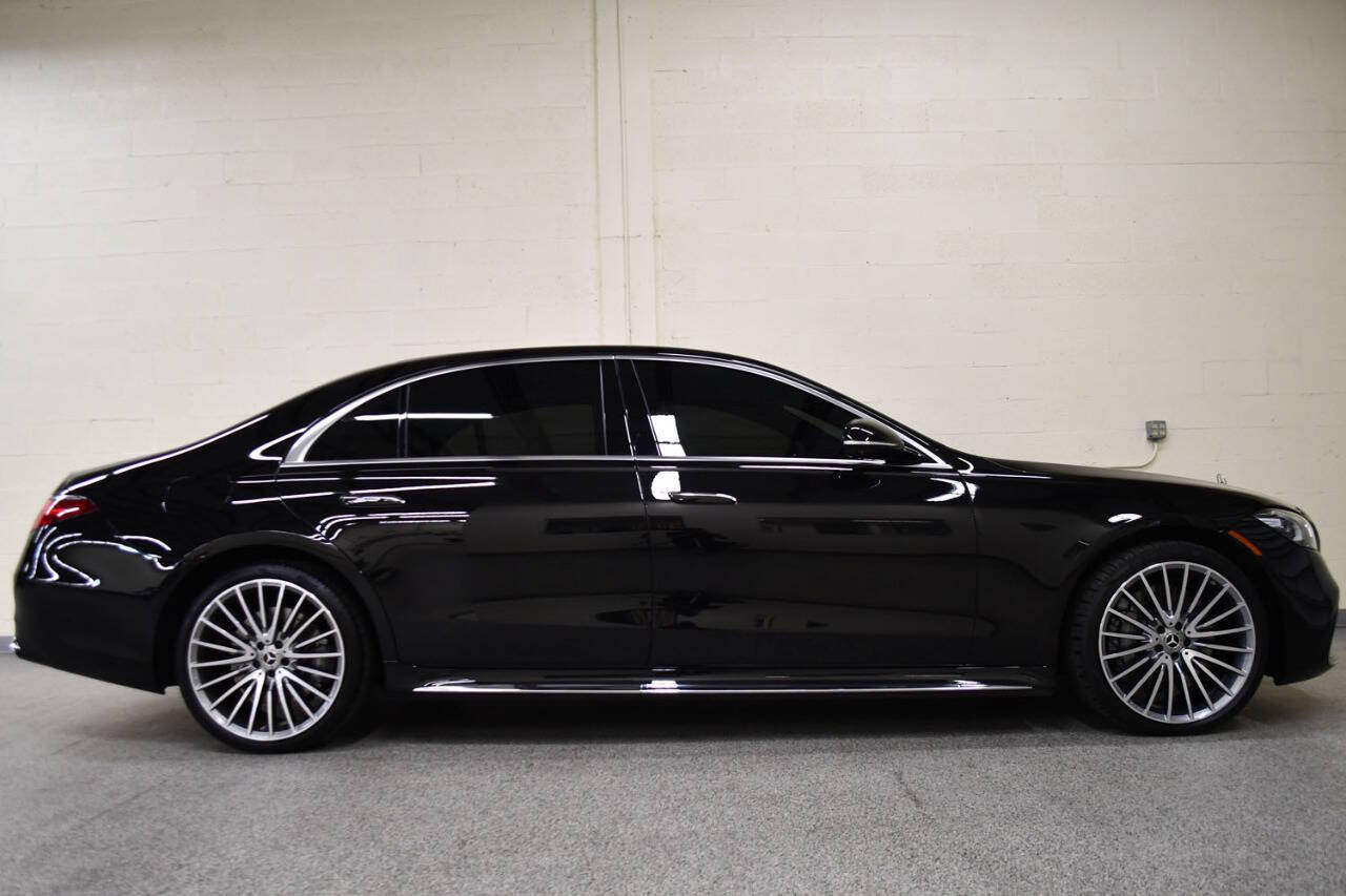 Used 2023 Mercedes-Benz S 580 4MATIC Sedan image 4