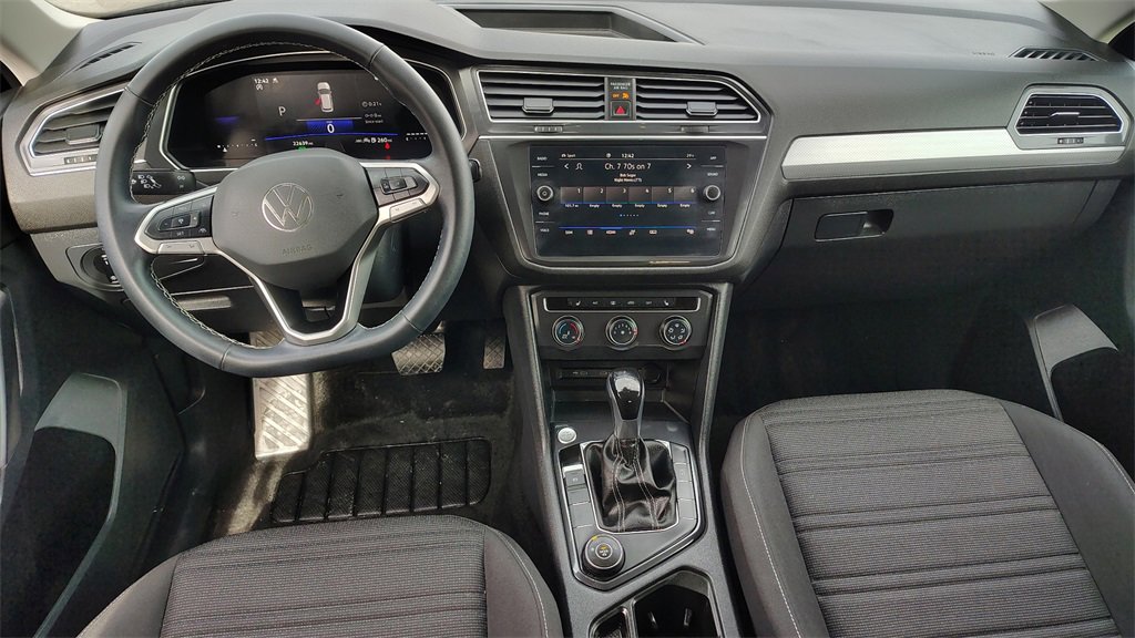 Used 2024 Volkswagen Tiguan S image 12