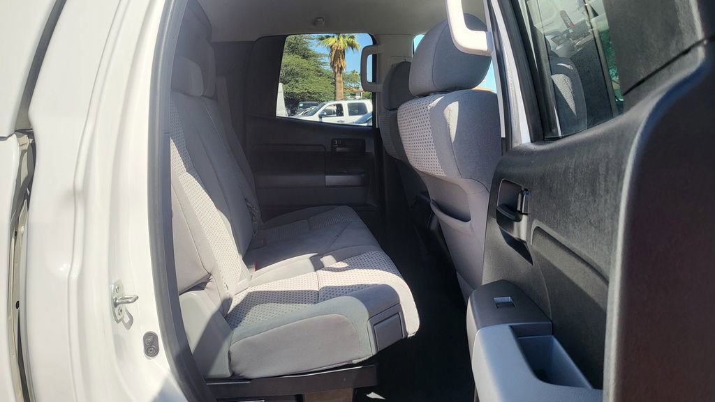 Used 2013 Toyota Tundra 4x4 Double Cab w/ SR5 Pkg image 19