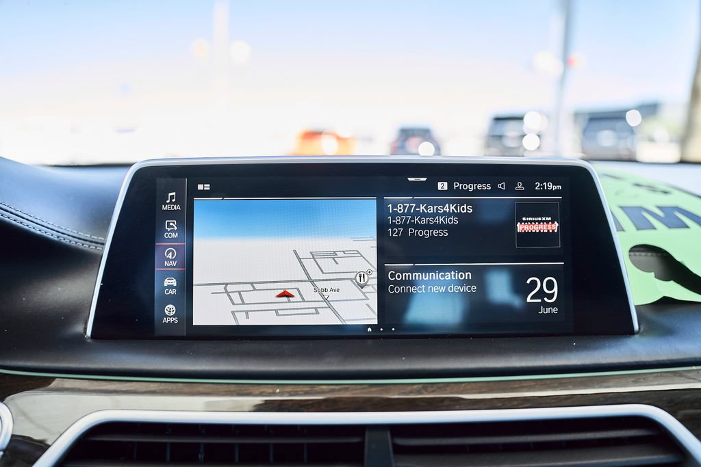Used 2020 BMW 750i xDrive w/ Executive Package AWD/4WD image 37