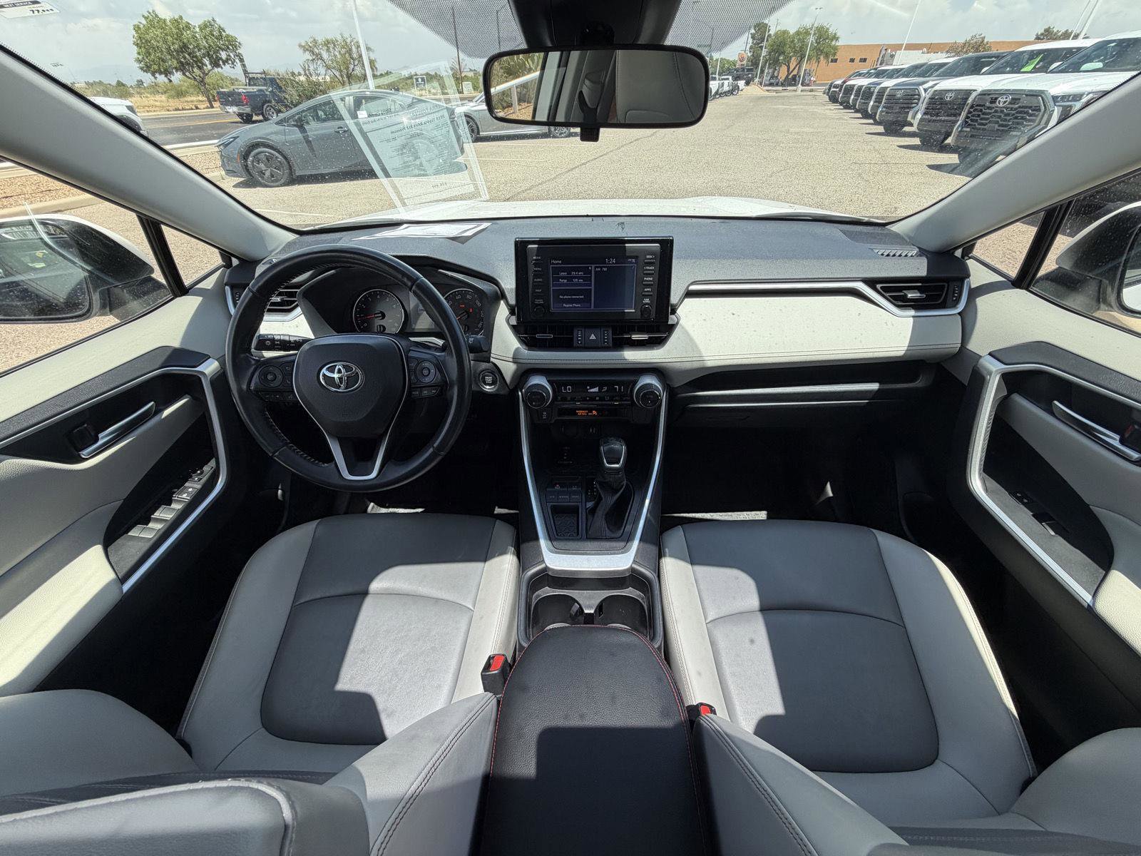 Used 2019 Toyota RAV4 XLE Premium w/ Carpet Mat Package FWD image 23