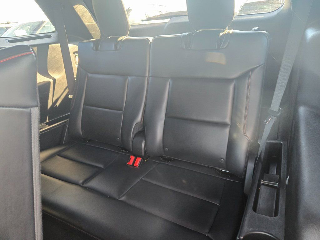 Used 2025 Ford Explorer ST-Line w/ ST-Line Street Pack image 9