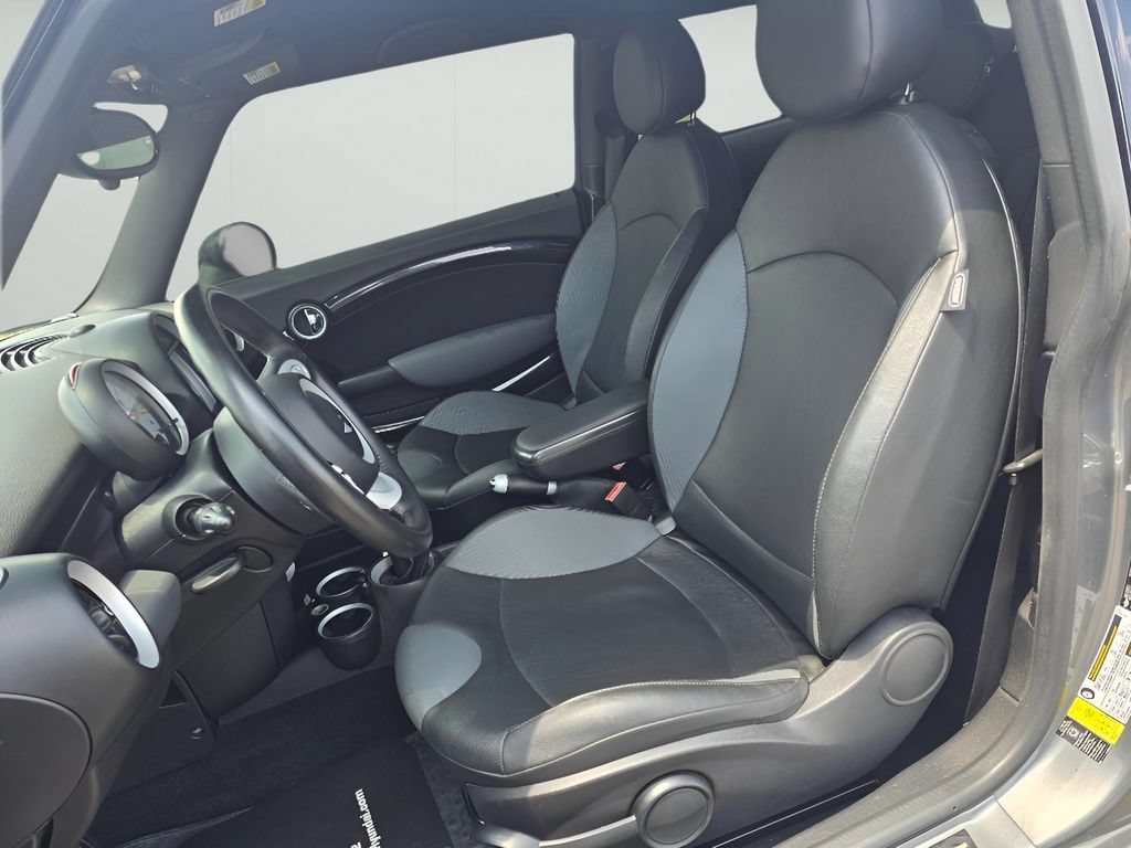 Used 2009 MINI Cooper John Cooper Works FWD image 13