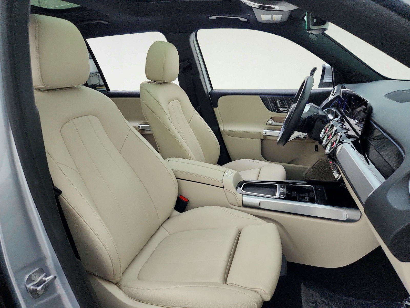 Certified 2024 Mercedes-Benz EQB 250+ image 31