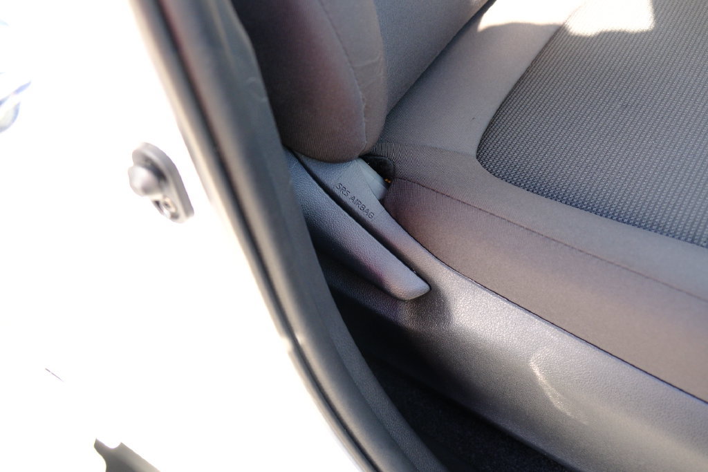 Used 2021 Toyota RAV4 LE AWD/4WD image 37