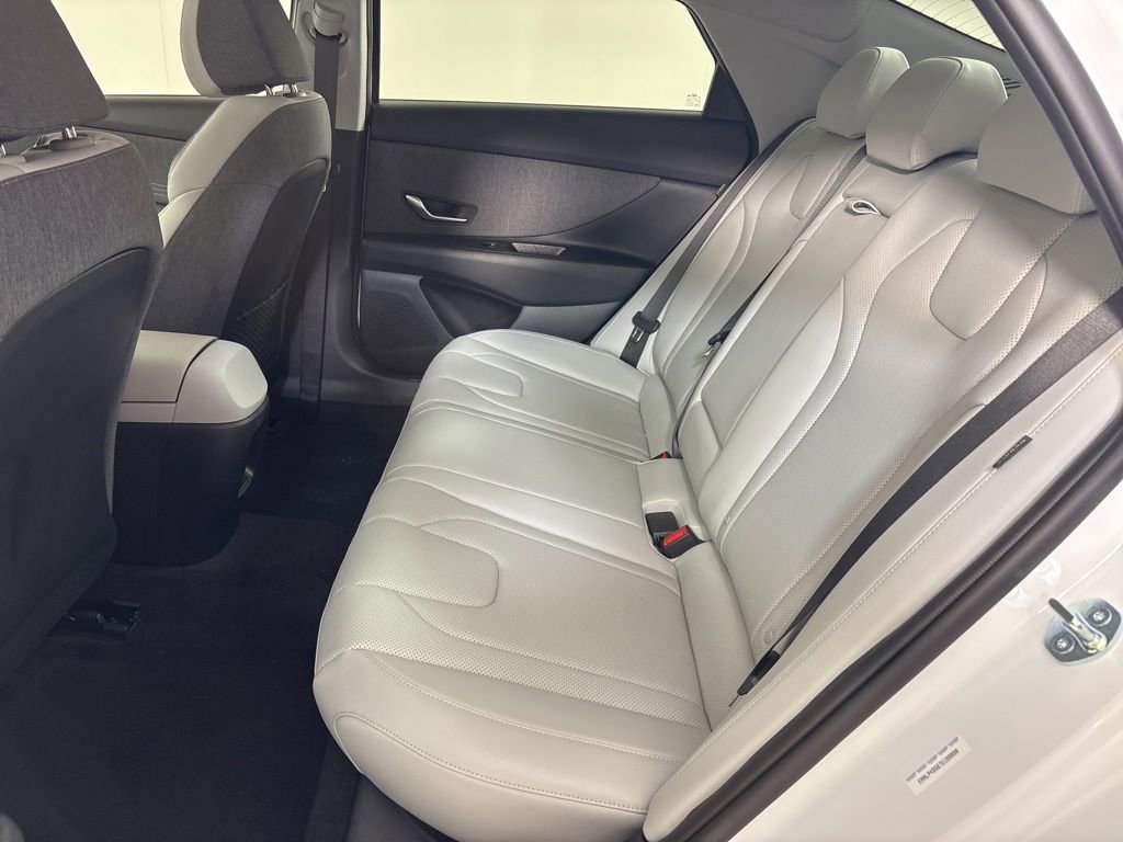 New 2026 Hyundai Elantra Limited FWD image 21