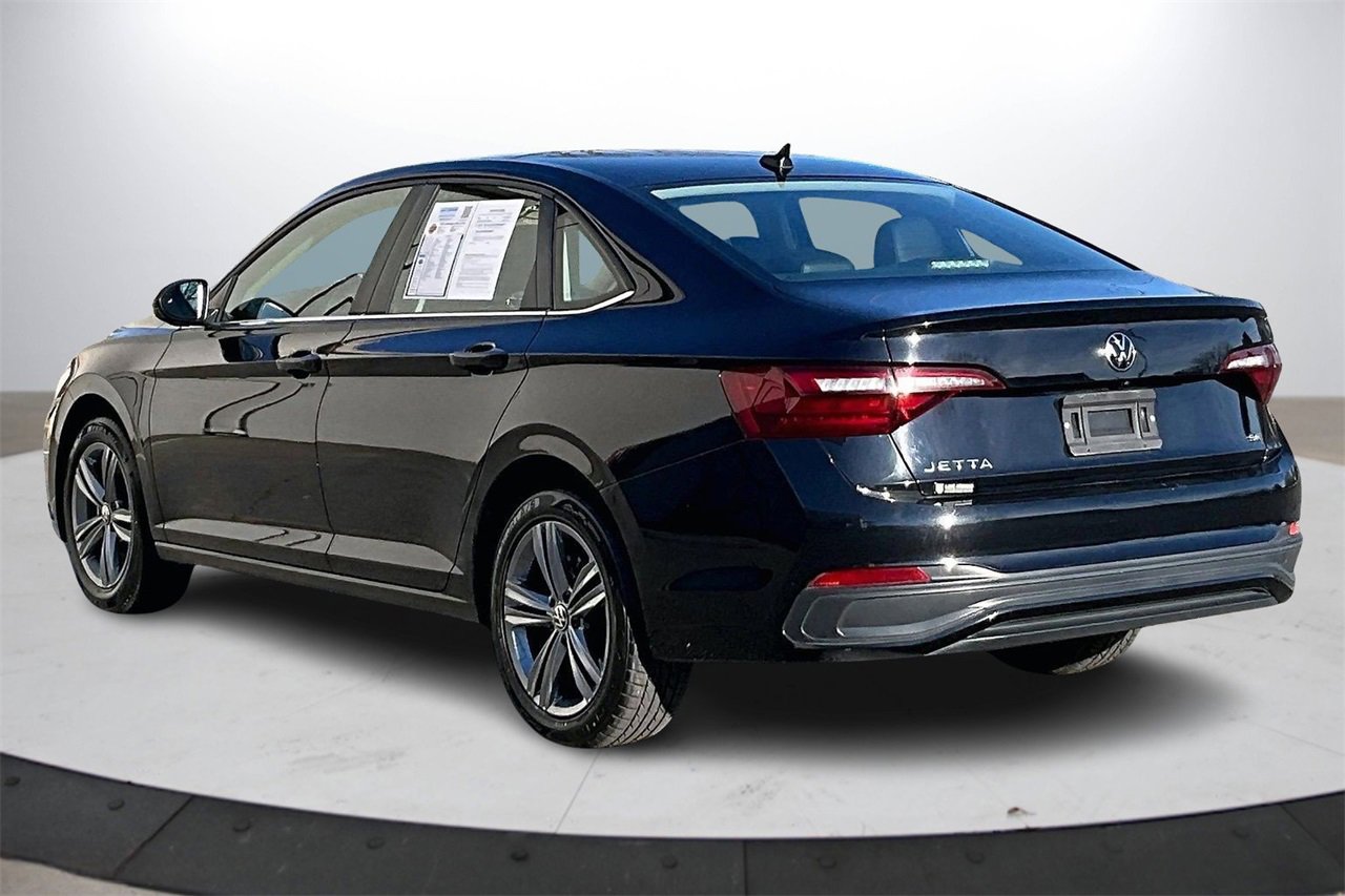 Used 2024 Volkswagen Jetta SE image 7