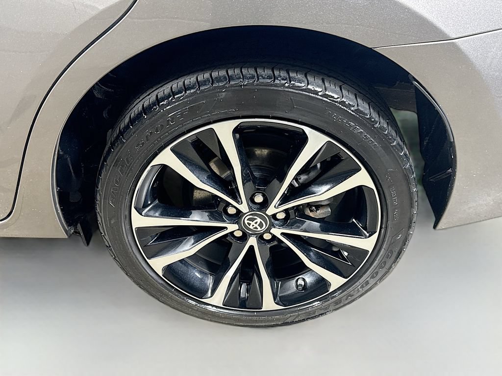 Used 2019 Toyota Corolla L FWD image 9