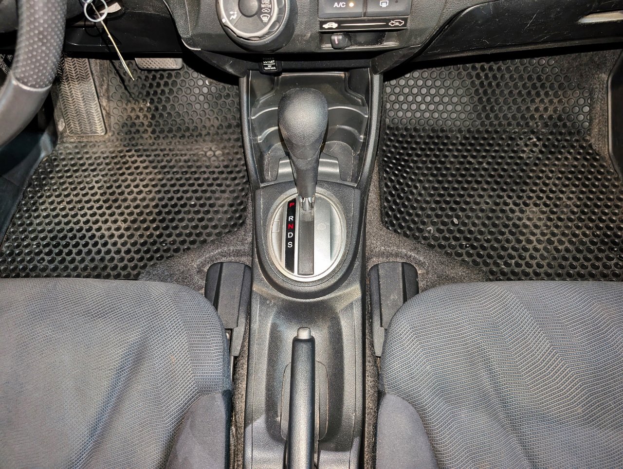 Used 2010 Honda Fit Sport image 35