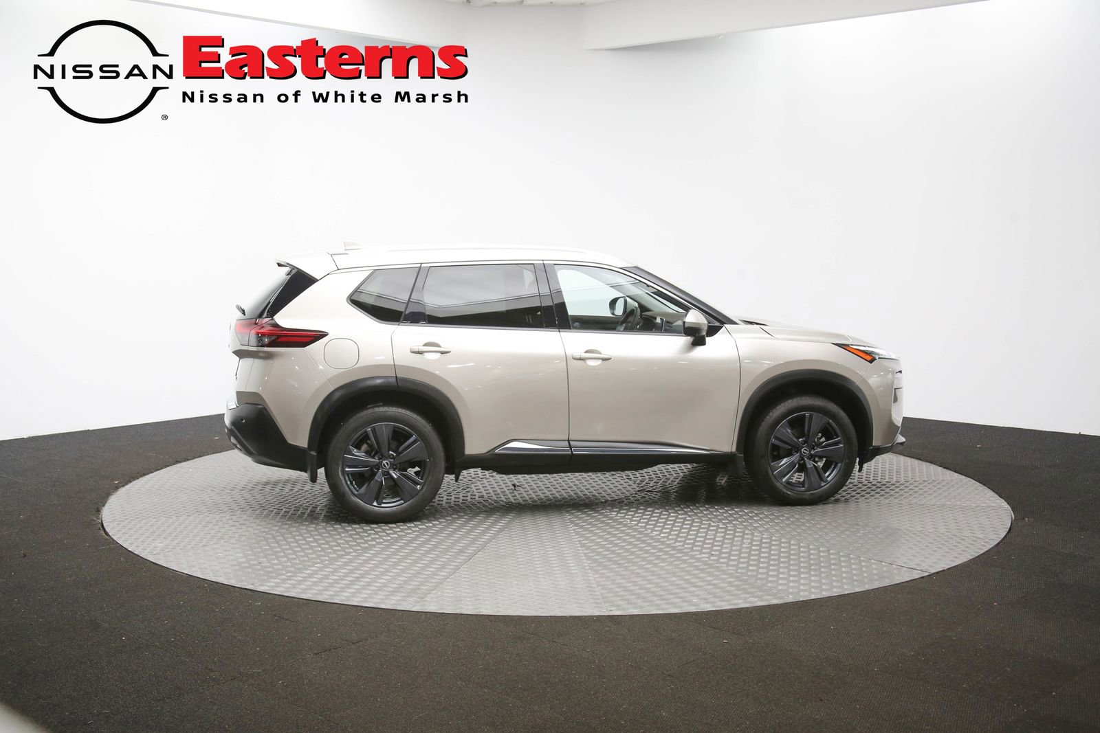 Used 2022 Nissan Rogue SL image 88
