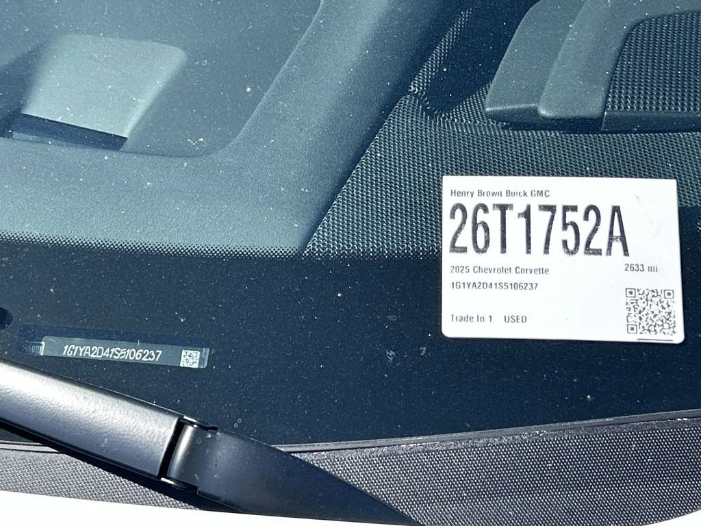 Used 2025 Chevrolet Corvette Stingray Coupe w/ 1LT RWD image 33