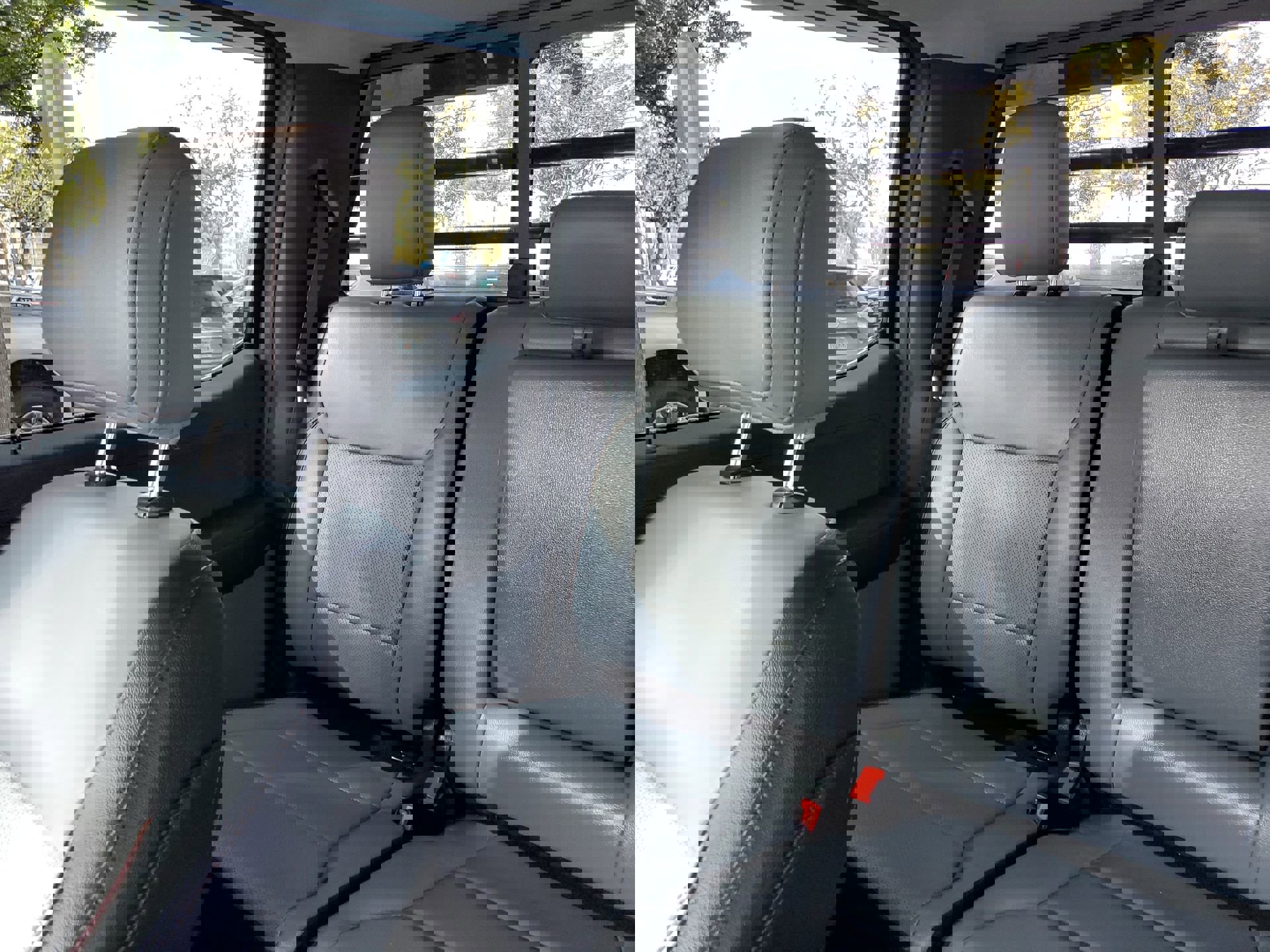 Used 2025 Ford F150 Lariat w/ Equipment Group 501A Mid image 54