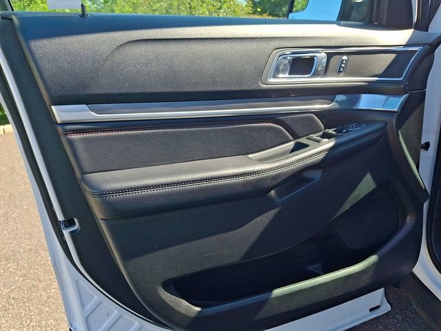 Used 2018 Ford Explorer Sport AWD/4WD image 14