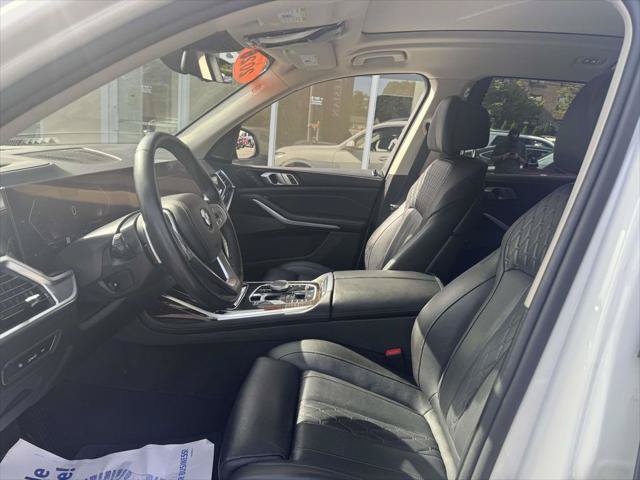Used 2025 BMW X7 xDrive40i AWD/4WD image 17