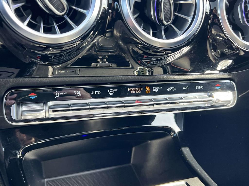 Used 2022 Mercedes-Benz A 220 4MATIC image 30