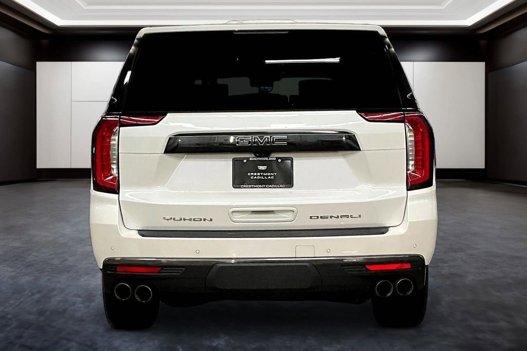 Used 2024 GMC Yukon XL Denali Ultimate AWD/4WD image 5