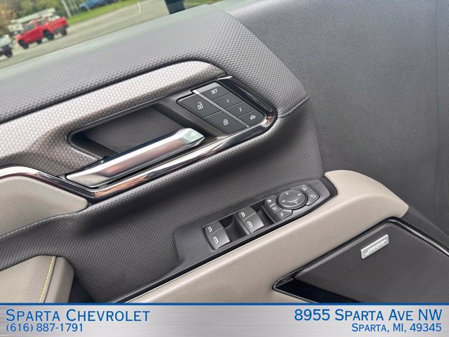 Used 2024 Chevrolet Silverado 2500 ZR2 w/ Technology Package AWD/4WD image 16