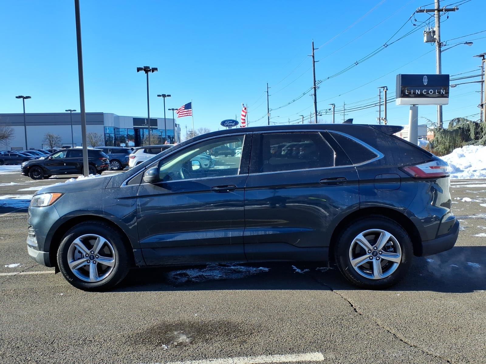 Certified 2022 Ford Edge SEL w/ Convenience Package image 3