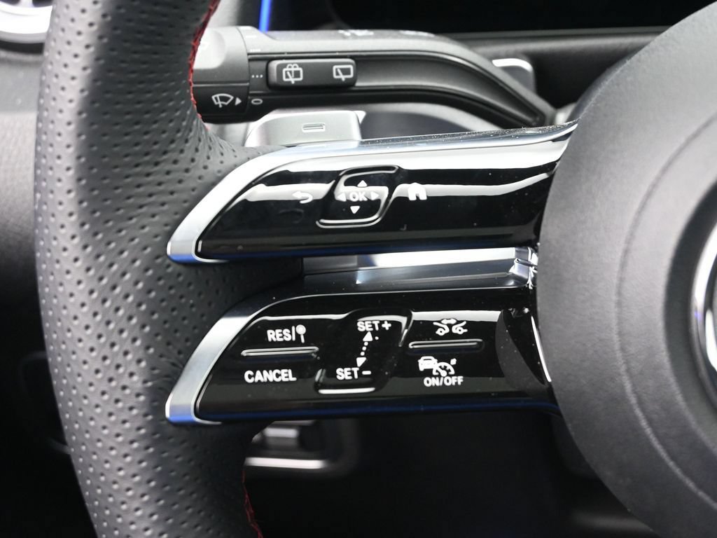 New 2026 Mercedes-Benz GLB 250 4MATIC image 11