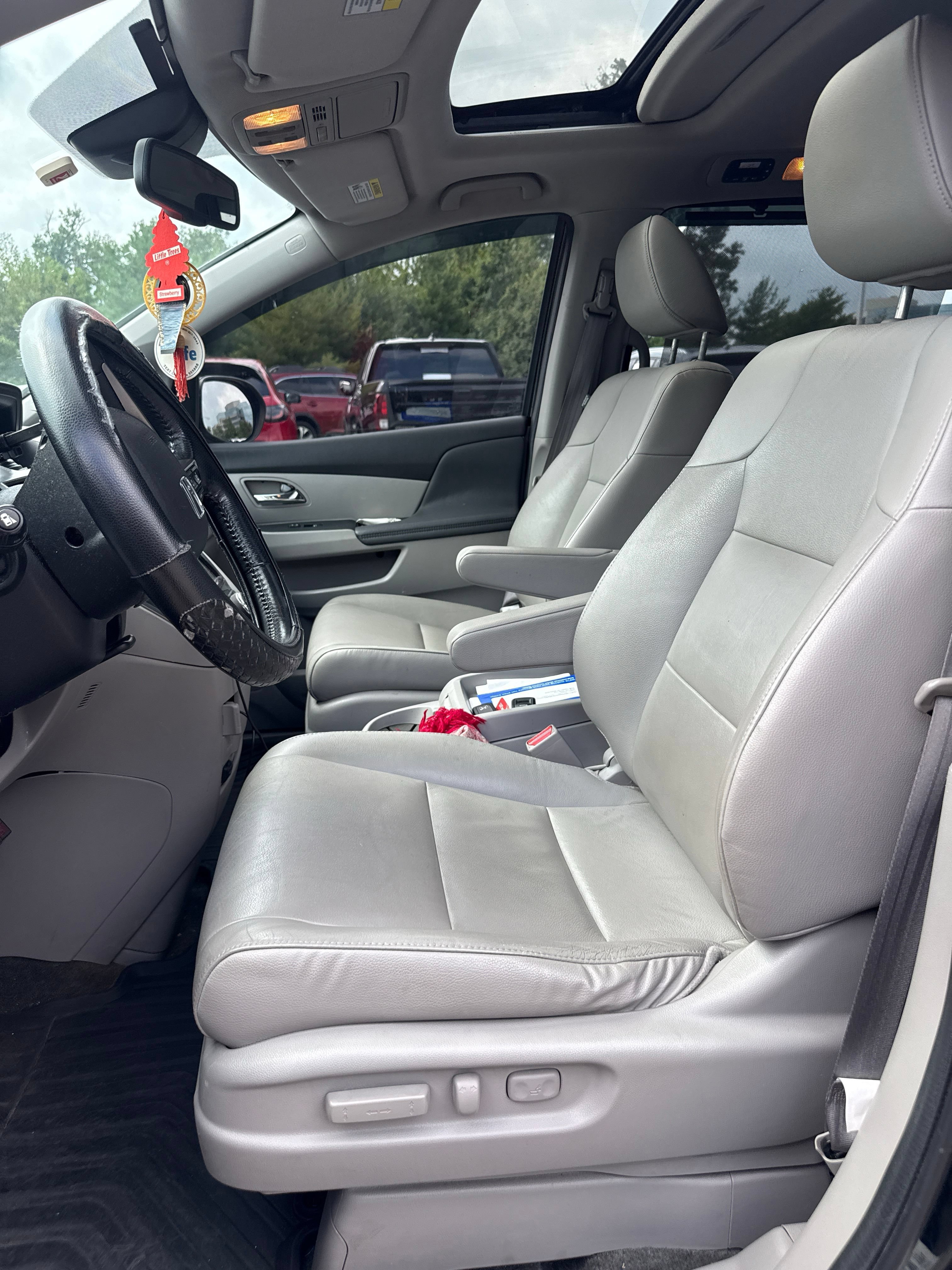 Used 2016 Honda Odyssey EX-L image 9