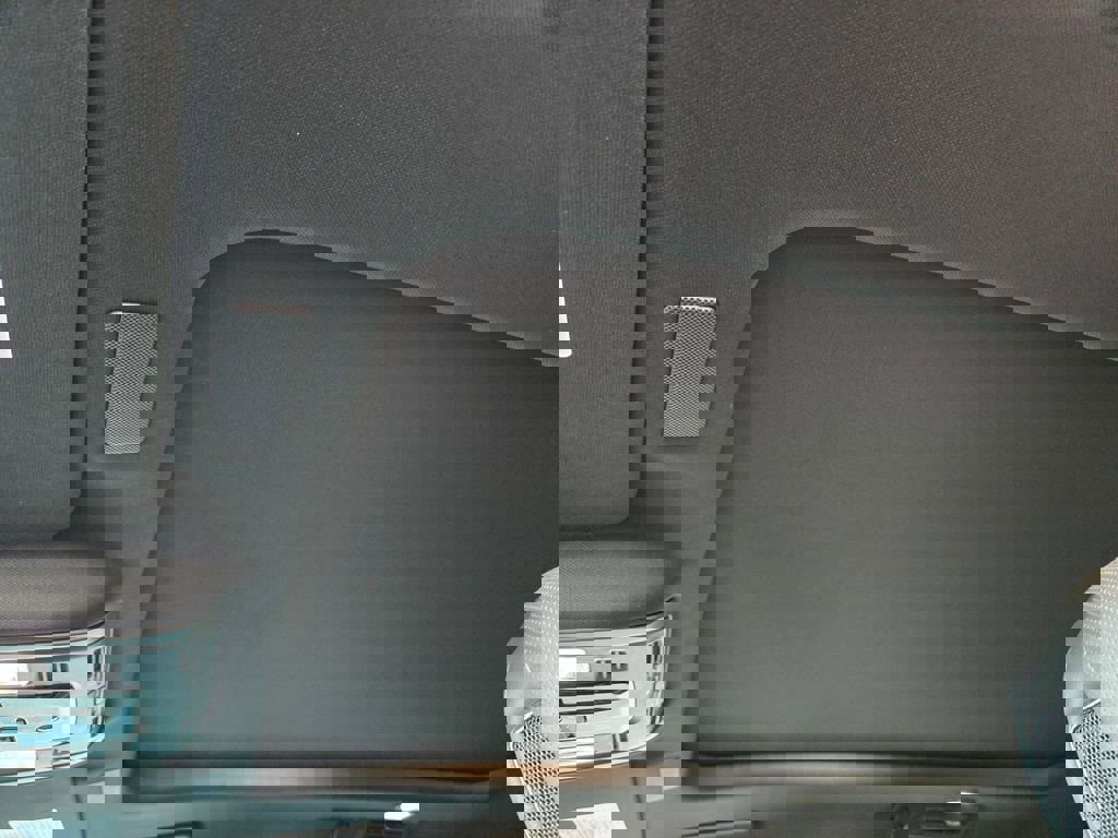 New 2026 Cadillac Escalade Luxury w/ LPO, Floor Liner Package image 9